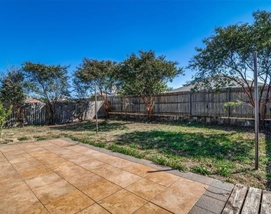 2014 Zavala - Photo Thumbnail 21