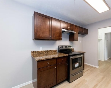 1505 Mcdonald Drive - Photo Thumbnail 9