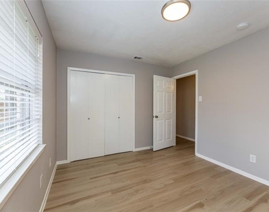 1505 Mcdonald Drive - Photo Thumbnail 24
