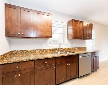 1505 Mcdonald Drive - Photo Thumbnail 11
