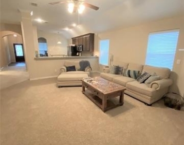 1912 Grand Fairway Drive - Photo Thumbnail 6