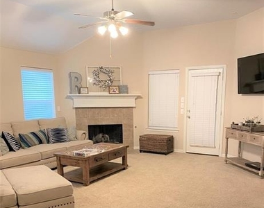 1912 Grand Fairway Drive - Photo Thumbnail 5