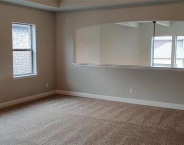 1574 Trowbridge Circle - Photo Thumbnail 20