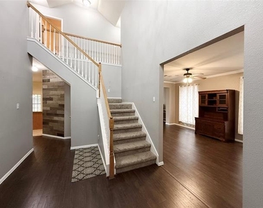 5229 Saint Croix Lane - Photo Thumbnail 6