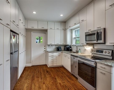 3112 Odessa Avenue - Photo Thumbnail 8
