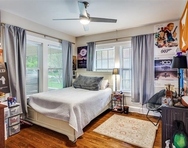 3112 Odessa Avenue - Photo Thumbnail 11