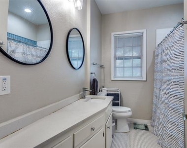 3112 Odessa Avenue - Photo Thumbnail 10