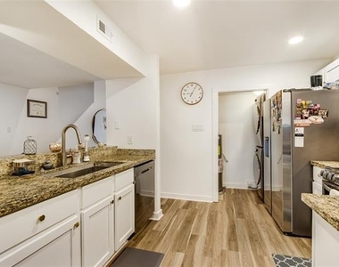 4777 Cedar Springs Road - Photo Thumbnail 11