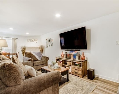 4777 Cedar Springs Road - Photo Thumbnail 8