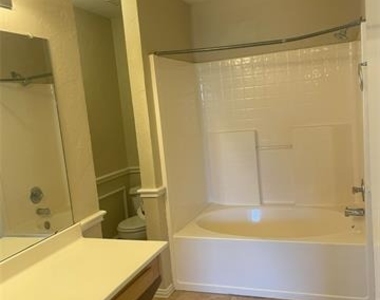 4241 Iris Avenue - Photo Thumbnail 4