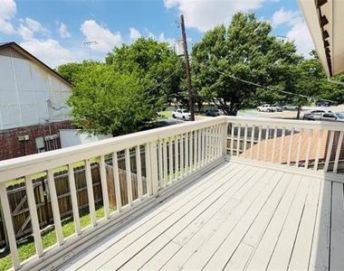 221 Meadow Court - Photo Thumbnail 14