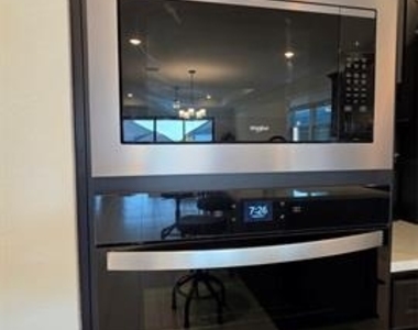 1513 Larson Lane - Photo Thumbnail 17