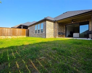 1513 Larson Lane - Photo Thumbnail 31