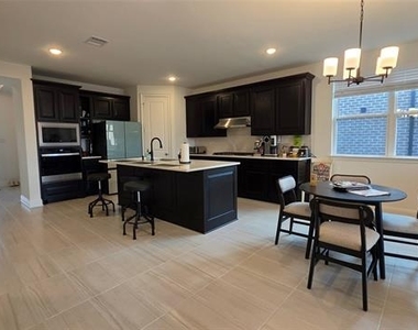 1513 Larson Lane - Photo Thumbnail 9