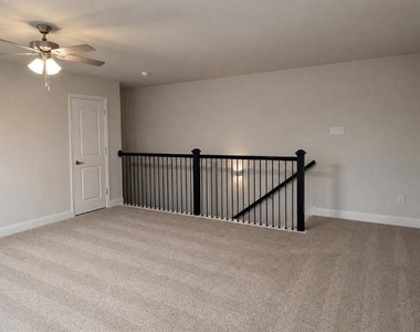7849 Sunset Boulevard - Photo Thumbnail 11
