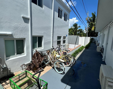 4228 N Ocean Drive - Photo Thumbnail 29