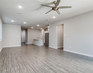 2412 Green River Road - Photo Thumbnail 6