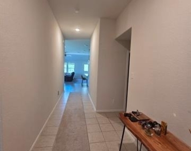 1512 Springtree Drive - Photo Thumbnail 4