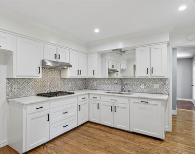 6315 Sachse Street - Photo Thumbnail 7