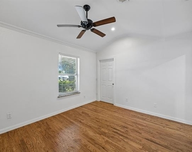 6315 Sachse Street - Photo Thumbnail 15