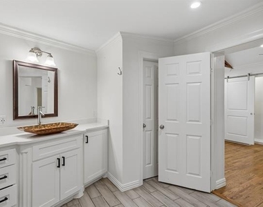 6315 Sachse Street - Photo Thumbnail 13