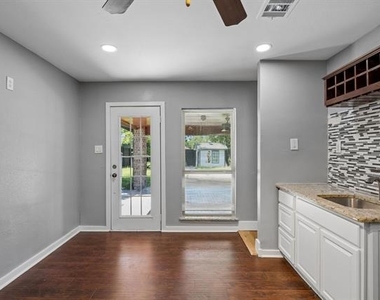 6315 Sachse Street - Photo Thumbnail 10