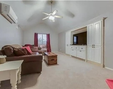 8895 Camfield Way - Photo Thumbnail 17