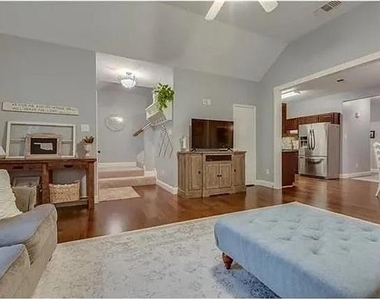 8895 Camfield Way - Photo Thumbnail 4