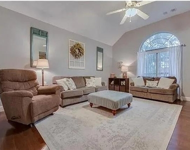 8895 Camfield Way - Photo Thumbnail 6