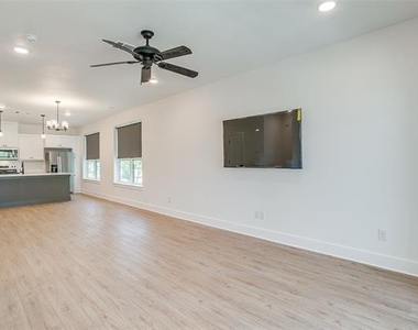 2345 Benbrook Drive - Photo Thumbnail 15