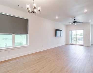 2345 Benbrook Drive - Photo Thumbnail 12