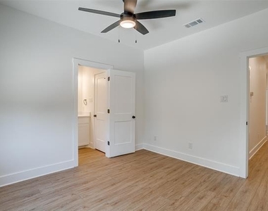 2345 Benbrook Drive - Photo Thumbnail 30