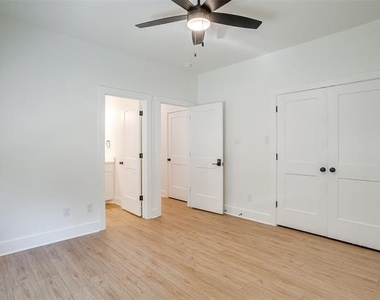 2345 Benbrook Drive - Photo Thumbnail 8