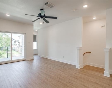 2345 Benbrook Drive - Photo Thumbnail 16