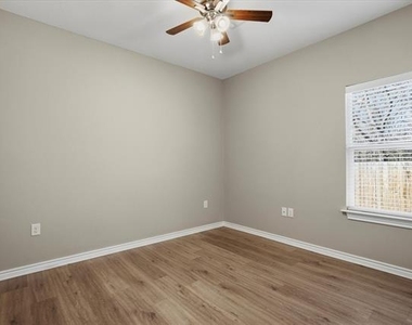 508 Good John Street - Photo Thumbnail 22