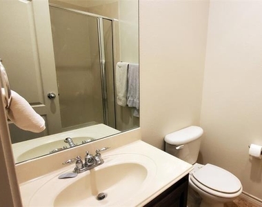 5029 Parkview Place - Photo Thumbnail 15