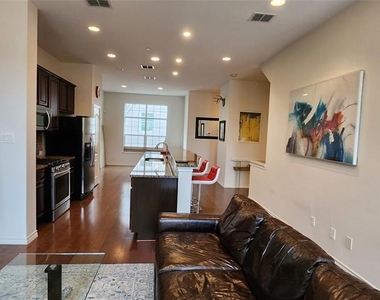 5029 Parkview Place - Photo Thumbnail 5