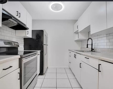 100 Sw 132nd Way - Photo Thumbnail 5