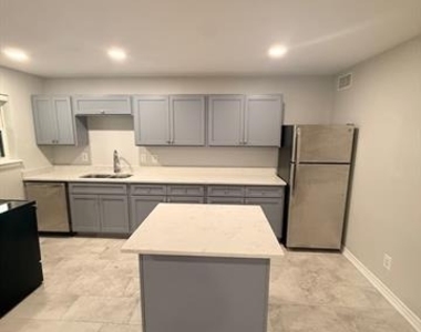 3933 Inwood Road - Photo Thumbnail 3