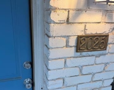 3933 Inwood Road - Photo Thumbnail 20