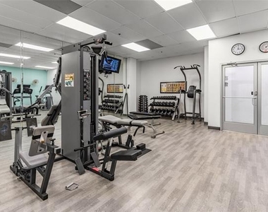 6211 Northwest Highway - Photo Thumbnail 25