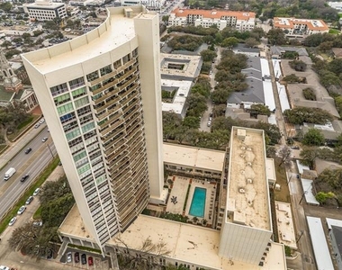 6211 Northwest Highway - Photo Thumbnail 31