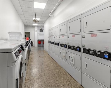 6211 Northwest Highway - Photo Thumbnail 26