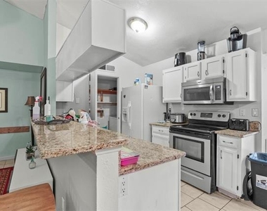 7303 Augusta Street - Photo Thumbnail 6