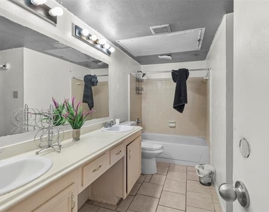 7303 Augusta Street - Photo Thumbnail 11