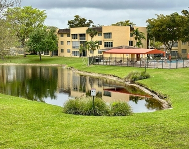 6020 Nw 64th Avenue - Photo Thumbnail 19
