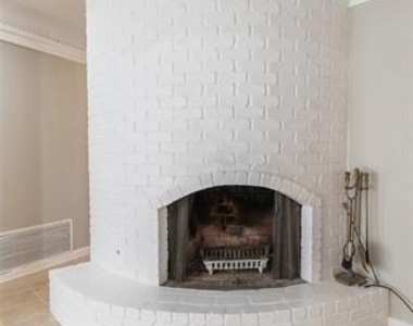 825 Milford Street - Photo Thumbnail 7