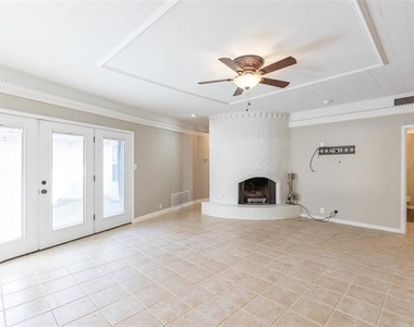 825 Milford Street - Photo Thumbnail 5
