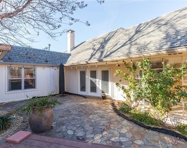 825 Milford Street - Photo Thumbnail 30