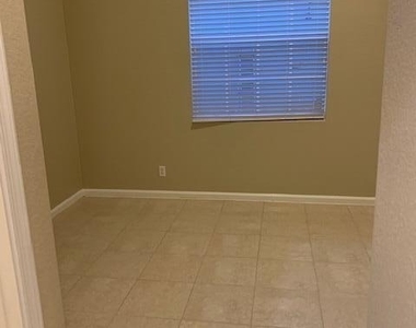 6729 Bulrush Court - Photo Thumbnail 7